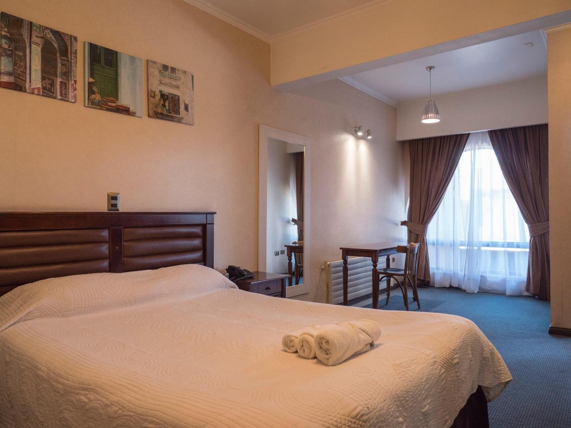 Hotel Econohotel Los Ángeles Екстериор снимка